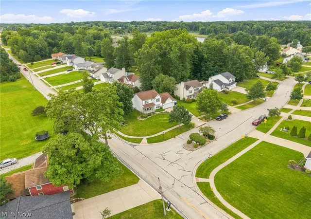 Photo 2 of Single family home for sale at 803 Collins Pond Dr, Ravenna, OH 44266 | MLS# 5238122 | Listing updated on 2026-08-20