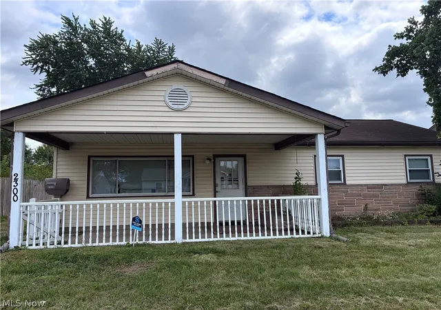 Photo 1 of Single family home for sale at 2300 Midway Ave Ne, Canton, OH 44705 | MLS# 5238188 | Listing updated on 2026-08-29
