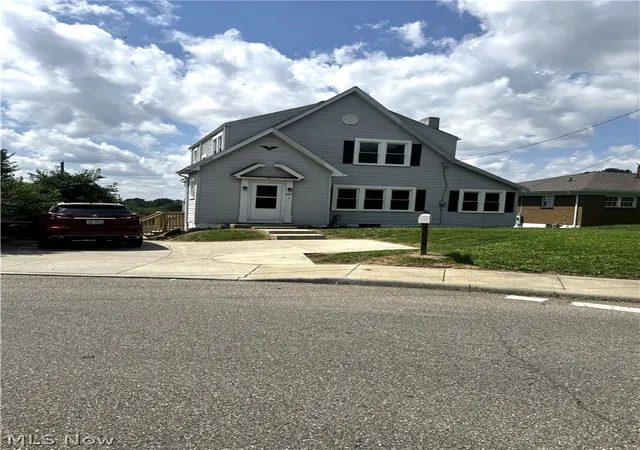 Photo 1 of Single family home for sale at 277 Lovers Ln, Steubenville, OH 43953 | MLS# 5237952 | Listing updated on 2026-08-24