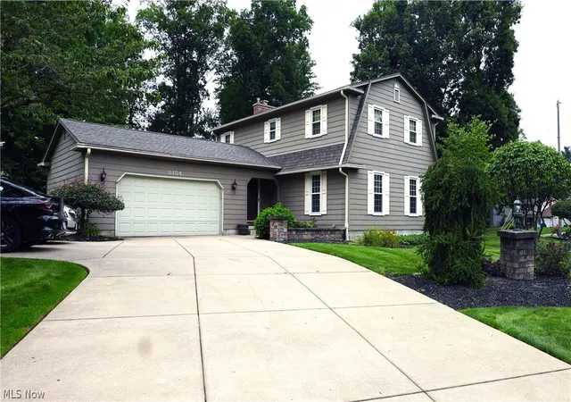Photo 1 of Single family home for sale at 8154 Glenwood Ave, Youngstown, OH 44512 | MLS# 5238488 | Listing updated on 2026-08-21