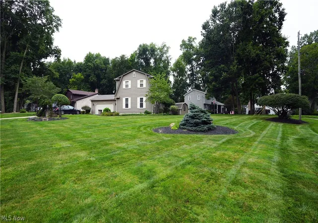 Photo 2 of Single family home for sale at 8154 Glenwood Ave, Youngstown, OH 44512 | MLS# 5238488 | Listing updated on 2026-08-21