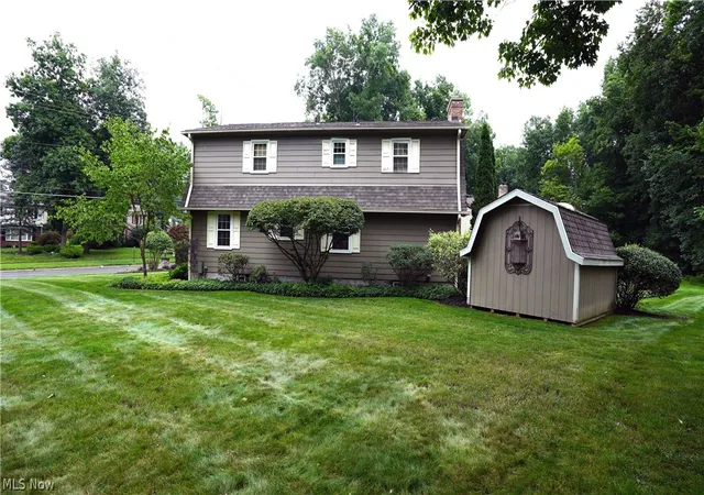 Photo 3 of Single family home for sale at 8154 Glenwood Ave, Youngstown, OH 44512 | MLS# 5238488 | Listing updated on 2026-08-21