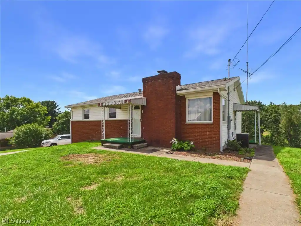 Photo 1 of Sale Pending at 44 Cokeley Dr, Parkersburg, WV 26104 | MLS# 5238407 | Listing updated on 2026-10-23