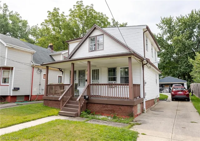 Photo 2 of Single family home for sale at 11717 Lena Ave, Cleveland, OH 44135 | MLS# 5238494 | Listing updated on 2026-08-21