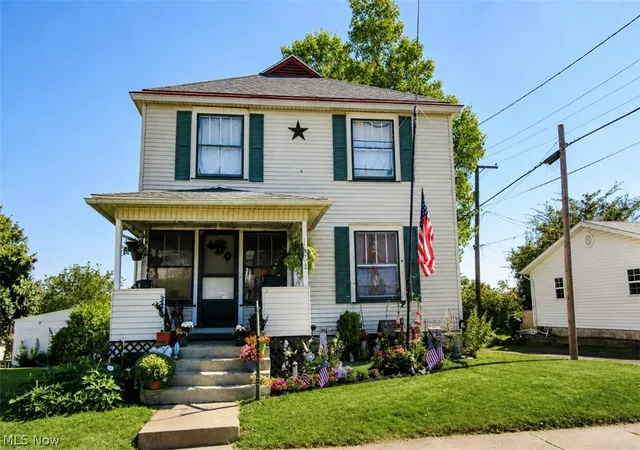 Photo 1 of Sale Pending at 1622 Euclid Ave, Zanesville, OH 43701 | MLS# 5238504 | Listing updated on 2026-08-21