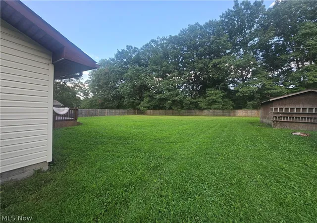 Photo 2 of Single family home for sale at 1185 Ellsworth Bailey Rd SW, Warren, OH 44481 | MLS# 5238516 | Listing updated on 2026-10-02