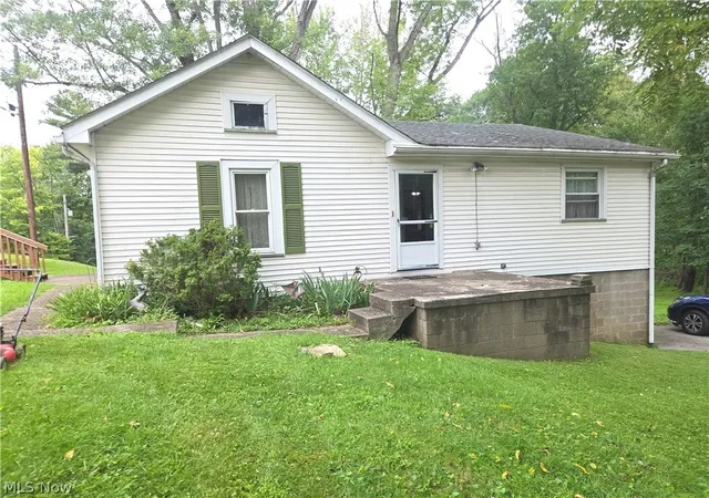 Photo 2 of Single family home for sale at 108 Covington Rd, Mingo Junction, OH 43938 | MLS# 5238115 | Listing updated on 2026-09-15
