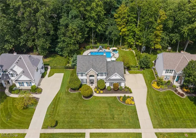 Photo 3 of Sale Pending at 32258 Woodfield Dr, Avon Lake, OH 44012 | MLS# 5236518 | Listing updated on 2026-09-26