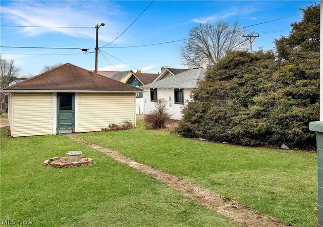 Photo 3 of Single family home for sale at 1652 Oregon Ave, Steubenville, OH 43952 | MLS# 5238568 | Listing updated on 2026-08-26