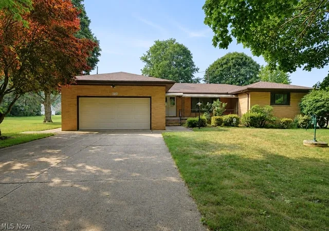 Photo 3 of Sale Pending at 4734 Lockwood Rd, Perry, OH 44081 | MLS# 5236923 | Listing updated on 2026-09-28