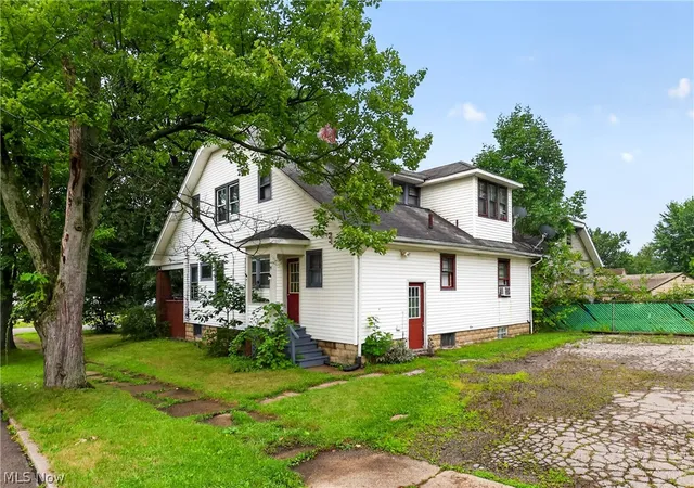 Photo 2 of Multi family home for sale at 4602 Southern Blvd, Boardman, OH 44512 | MLS# 5235797 | Listing updated on 2026-09-01
