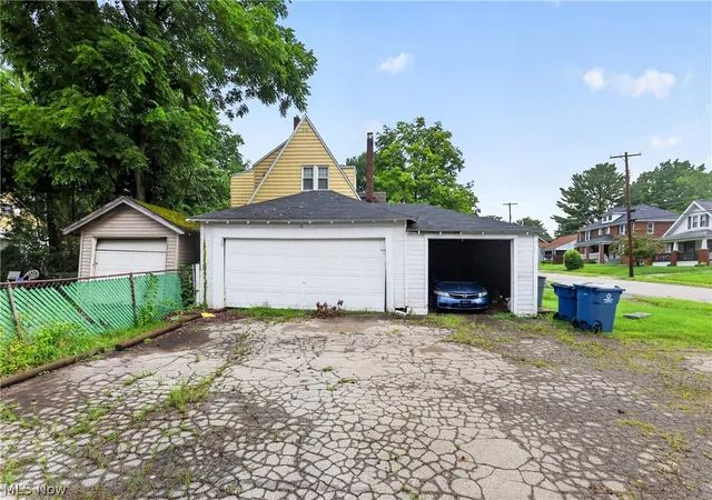 Photo 3 of House for sale at 4602 Southern Blvd, Boardman, OH 44512 | MLS# 5235797 | Listing updated on 2026-09-01