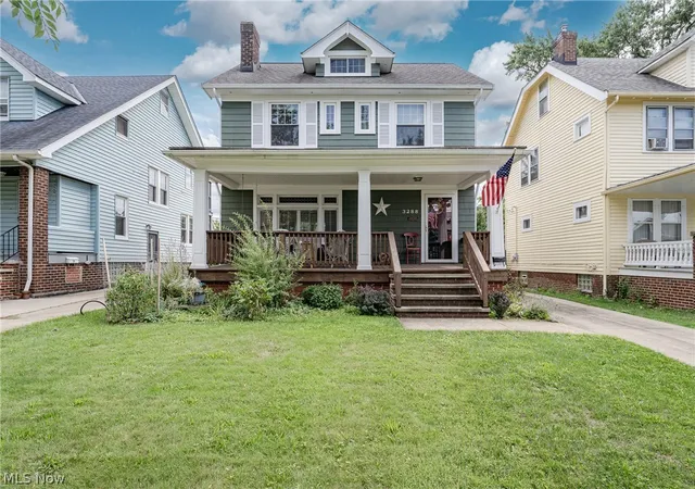 Photo 1 of Sale Pending at 3288 Tullamore Rd, Cleveland Heights, OH 44118 | MLS# 5238357 | Listing updated on 2026-08-24