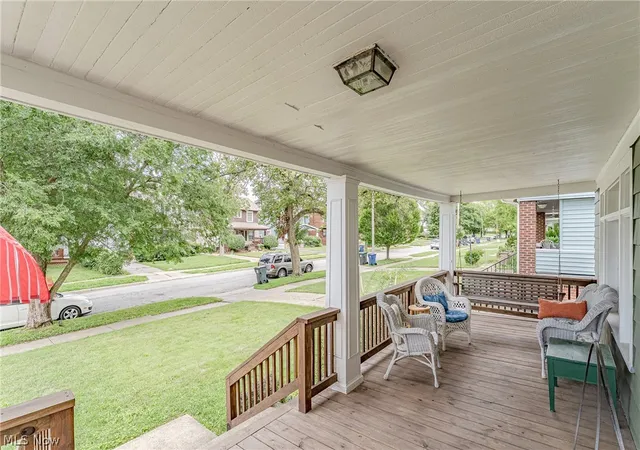 Photo 3 of Sale Pending at 3288 Tullamore Rd, Cleveland Heights, OH 44118 | MLS# 5238357 | Listing updated on 2026-08-24
