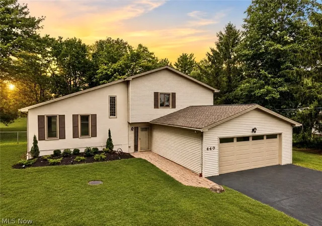 Photo 1 of Single family home for sale at 440 Station Rd, Valley City, OH 44280 | MLS# 5237972 | Listing updated on 2026-08-21