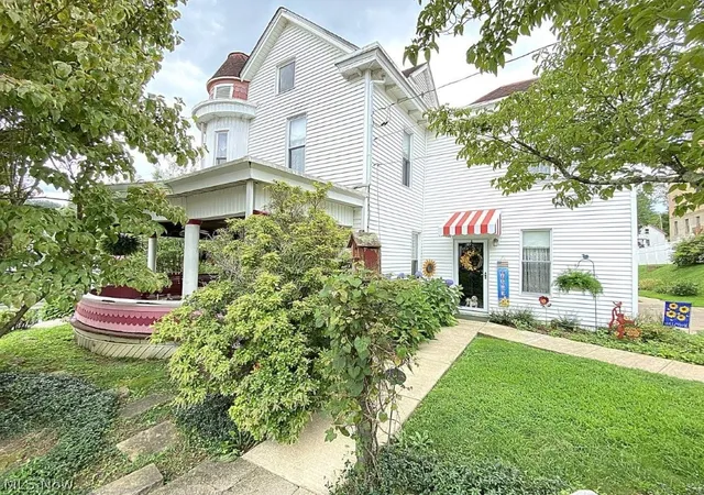 Photo 3 of Single family home for sale at 502 Church St, Spencer, WV 25276 | MLS# 5238465 | Listing updated on 2026-09-17