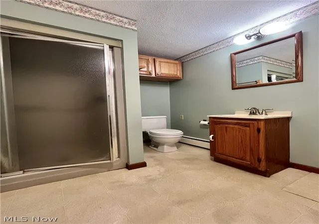 Photo 4 of Single family home for sale at 5921 Pine St, Andover, OH 44003 | MLS# 5235906 | Listing updated on 2026-08-21