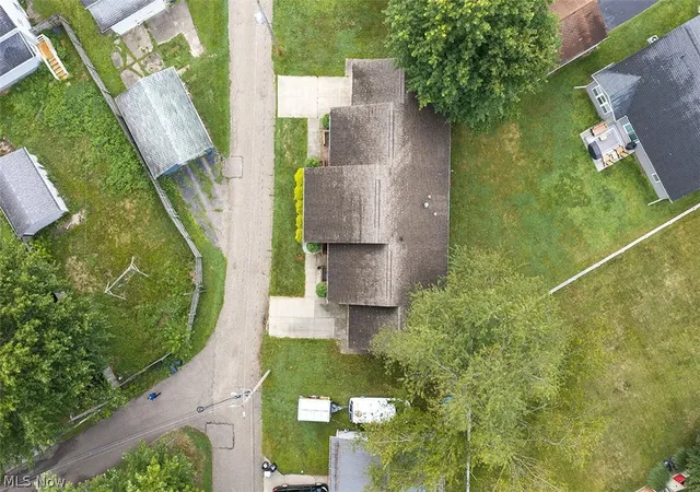 Photo 3 of House for sale at 314 - 318 Esther Ct Nw, New Philadelphia, OH 44663 | MLS# 5238505 | Listing updated on 2026-08-28