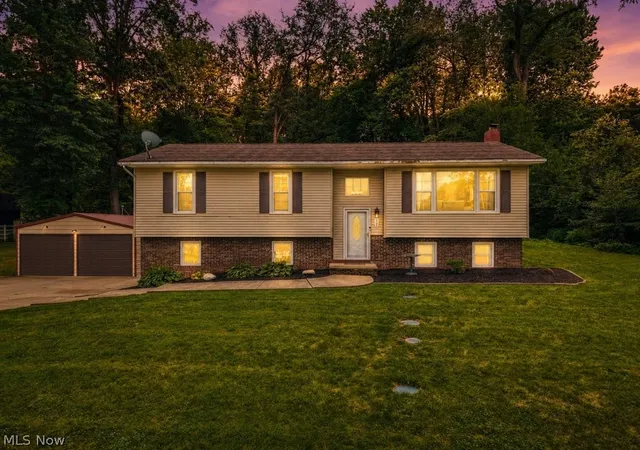 Photo 1 of Sale Pending at 862 Dunning Rd, New Franklin, OH 44614 | MLS# 5237613 | Listing updated on 2026-08-25