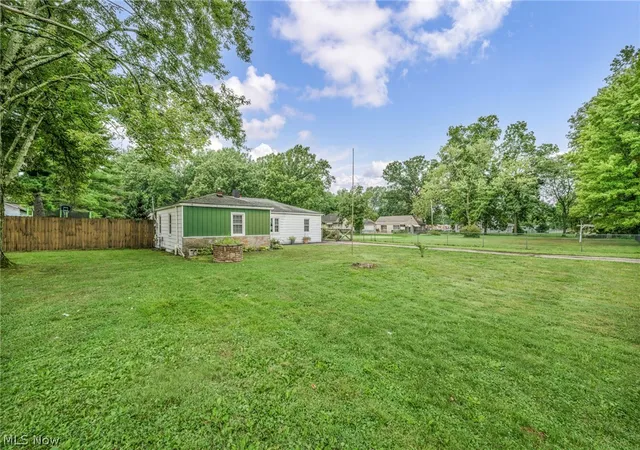 Photo 3 of Single family home for sale at 11690 Durkee Rd, Grafton, OH 44044 | MLS# 5238211 | Listing updated on 2026-08-25