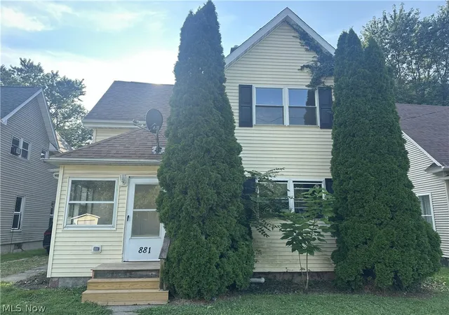 Photo 1 of Sale Pending at 881 Harbor St, Conneaut, OH 44030 | MLS# 5238301 | Listing updated on 2026-08-28