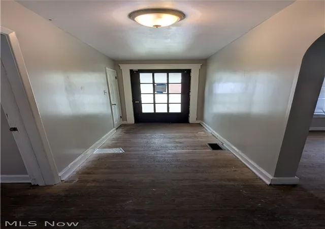 Photo 3 of House for sale at 1411 Yale Nw, Canton, OH 44703 | MLS# 5237574 | Listing updated on 2026-08-24