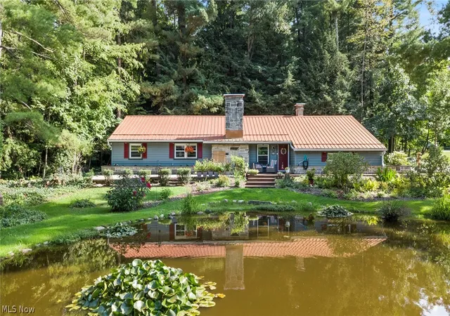 Photo 2 of Sale Pending at 70 Morningside Dr, Chagrin Falls, OH 44022 | MLS# 5237265 | Listing updated on 2026-08-29