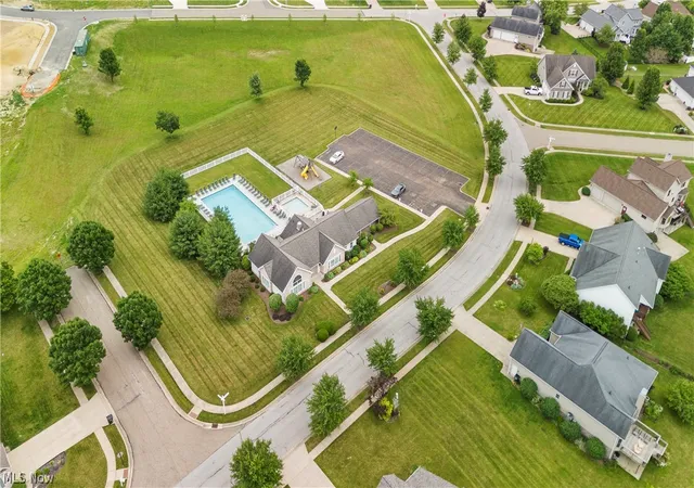 Photo 43 of Sale Pending at 3354 Stoneleigh Rd Ne, Canton, OH 44721 | MLS# 5238562 | Listing updated on 2026-08-29