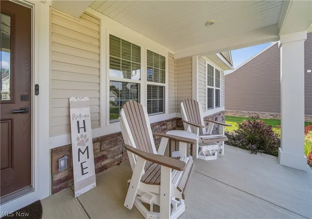 Photo 3 of Sale Pending at 3354 Stoneleigh Rd Ne, Canton, OH 44721 | MLS# 5238562 | Listing updated on 2026-08-29