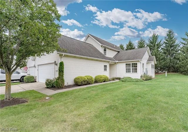 Condo for sale at 8757 Roberts Ct #25C, Olmsted Falls, OH 44138 | MLS# 5238297