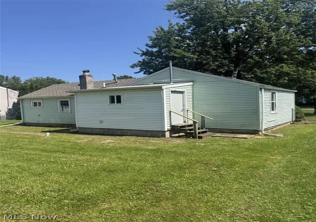 Photo 3 of Sale Pending at 4892 Toledo Ave, Lorain, OH 44055 | MLS# 5238667 | Listing updated on 2026-09-15