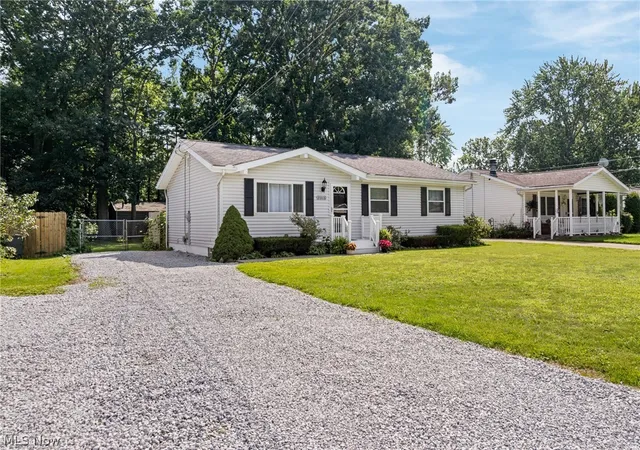 Photo 3 of Sale Pending at 3316 Herbert St, Mogadore, OH 44260 | MLS# 5238515 | Listing updated on 2026-08-24