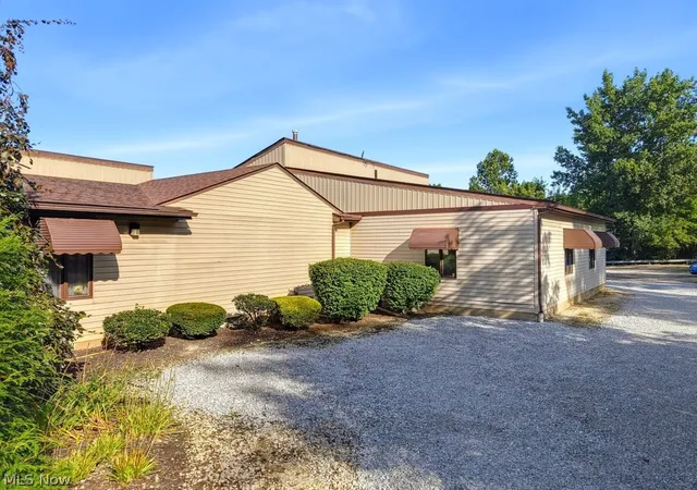 Photo 3 of Multi family home for sale at 1177 Portage Trl, Cuyahoga Falls, OH 44223 | MLS# 5238422 | Listing updated on 2026-08-31