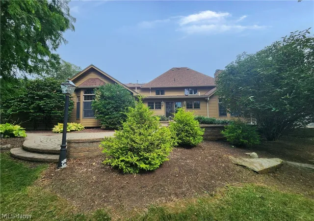 Photo 3 of Single family home for sale at 3505 Olde Winter Trl, Poland, OH 44514 | MLS# 5238702 | Listing updated on 2026-09-23
