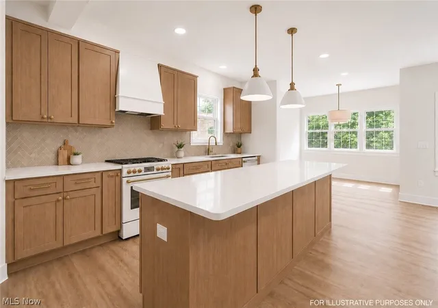 Photo 3 of Single family home for sale at 3706 Turfside Cir, Huron, OH 44839 | MLS# 5238612 | Listing updated on 2026-08-21