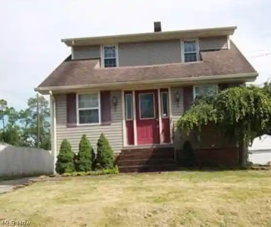 Single family home for sale at 377 Coitsville Rd, Campbell, OH 44405 | MLS# 5238683