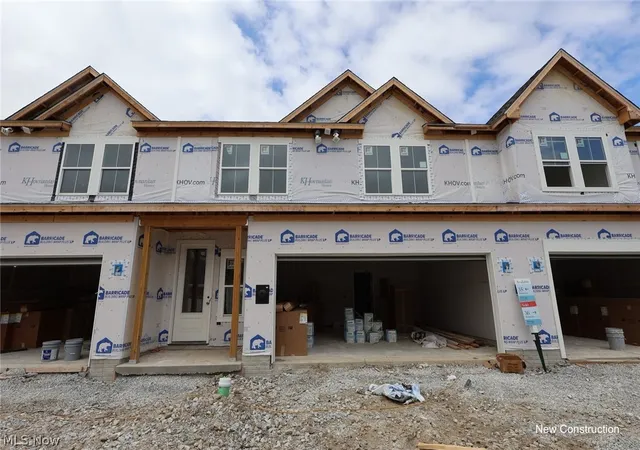 Photo 1 of Townhouse for sale at 5090 Shepherds Glen, Willoughby, OH 44094 | MLS# 5238709 | Listing updated on 2026-08-21