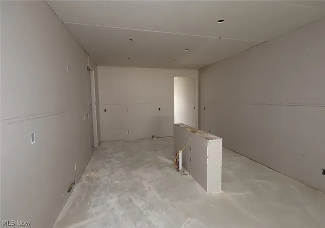 Photo 3 of Townhouse for sale at 5090 Shepherds Glen, Willoughby, OH 44094 | MLS# 5238709 | Listing updated on 2026-10-02