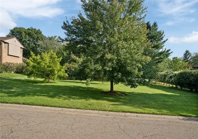 Photo 1 of Single family home for sale at 2317 Raintree St Ne, Canton, OH 44705 | MLS# 5238640 | Listing updated on 2026-08-24