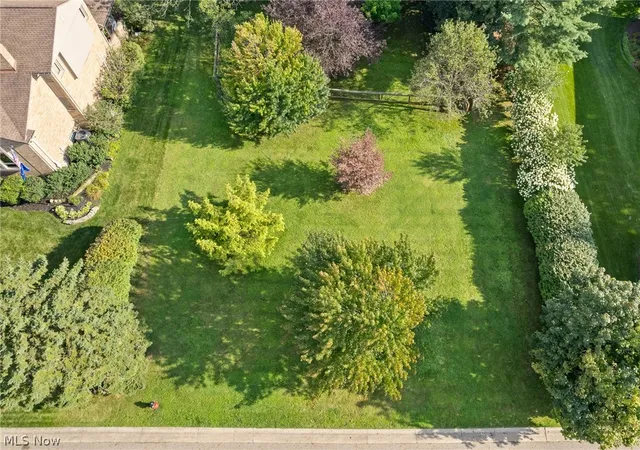 Photo 3 of Single family home for sale at 2317 Raintree St Ne, Canton, OH 44705 | MLS# 5238640 | Listing updated on 2026-08-24