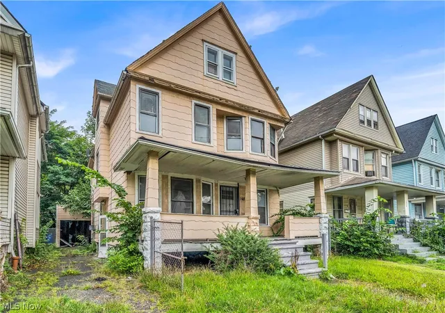 Single family home for sale at 1418 E 95Th St, Cleveland, OH 44106 | MLS# 5238712