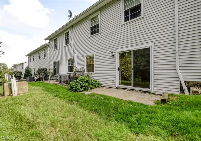 Photo 27 of Condo for sale at 1771 Rolling Hills Dr #D, Twinsburg, OH 44087 | MLS# 5238039 | Listing updated on 2026-08-25