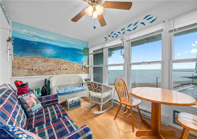 Listing Photo 4 - Condo for sale in building located at 216 W Lakeshore Dr, Port Clinton, OH 43452 - Unit #E