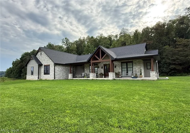 Single family home for sale at 4750 Fette Rd Se, Dennison, OH 44621 | MLS# 5238391