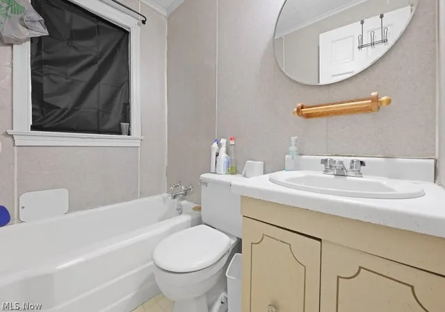 Photo 4 of Single family home for sale at 1077 W State St, Alliance, OH 44601 | MLS# 5238742 | Listing updated on 2026-08-21