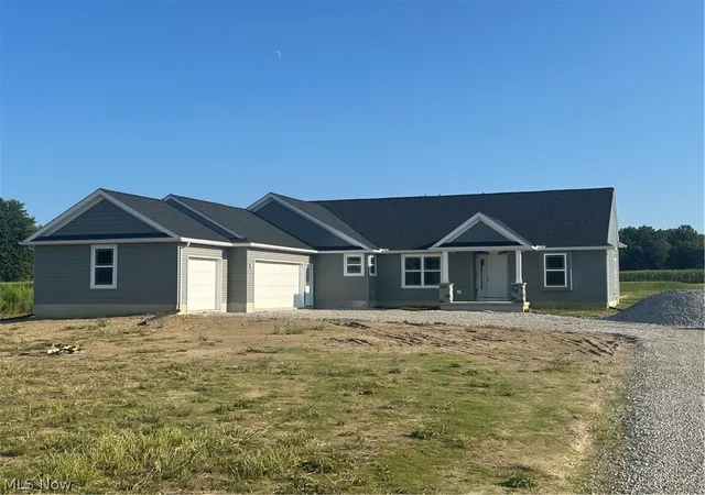 Photo 14 of Single family home for sale at 52101 N Ridge Rd, Vermilion, OH 44089 | MLS# 5238596 | Listing updated on 2026-08-23