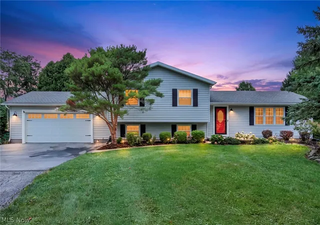 Photo 2 of Single family home for sale at 35460 Neff Rd, Grafton, OH 44044 | MLS# 5237876 | Listing updated on 2026-08-21