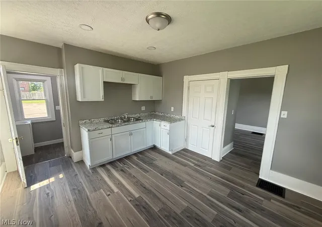 Photo 3 of Single family home for sale at 327 Locust St, Coshocton, OH 43812 | MLS# 5238771 | Listing updated on 2026-08-22