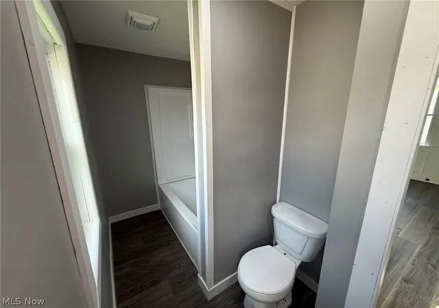 Photo 4 of Single family home for sale at 327 Locust St, Coshocton, OH 43812 | MLS# 5238771 | Listing updated on 2026-08-22