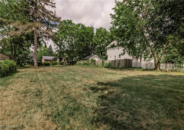 Photo 4 of Sale Pending at 4292 E 163 St, Cleveland, OH 44128 | MLS# 5233310 | Listing updated on 2026-10-01
